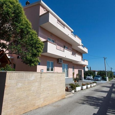 Villa Apartments Brecic 1 Kaštela Exterior foto
