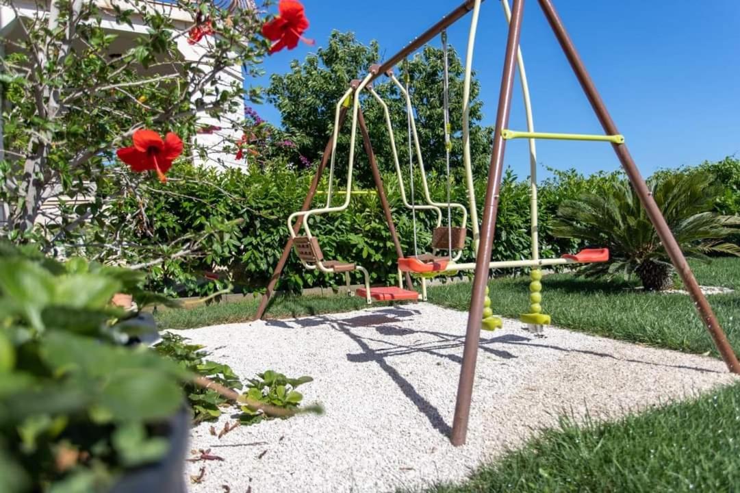 Villa Apartments Brecic 1 Kaštela Exterior foto